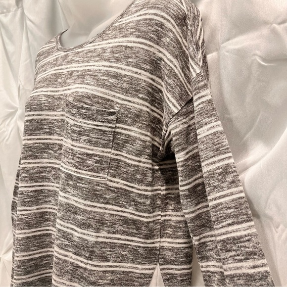 Design History grey light knit stripped top size medium - Picture 4 of 12
